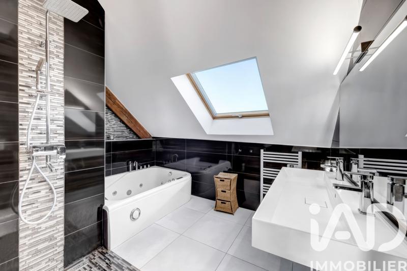 Ferme - 296 m² - 6 pièces