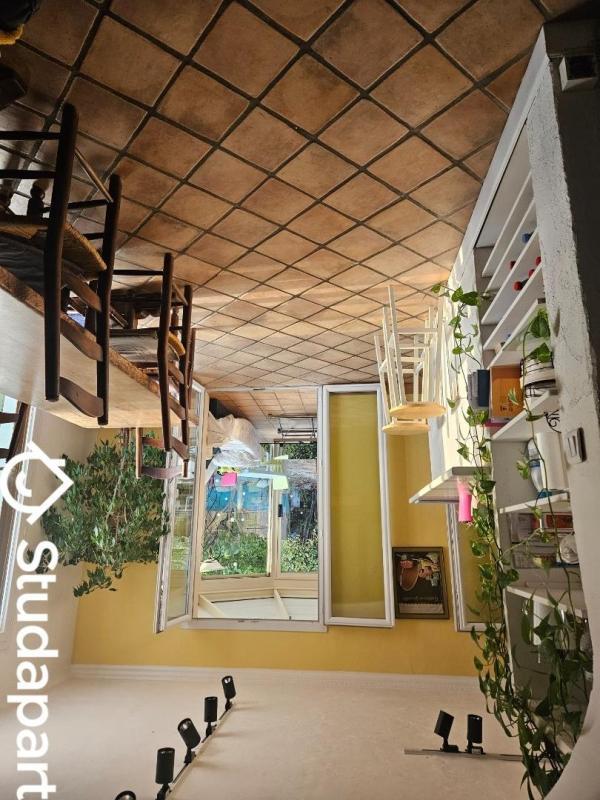 Chambre - 11 m² - 1 pièce