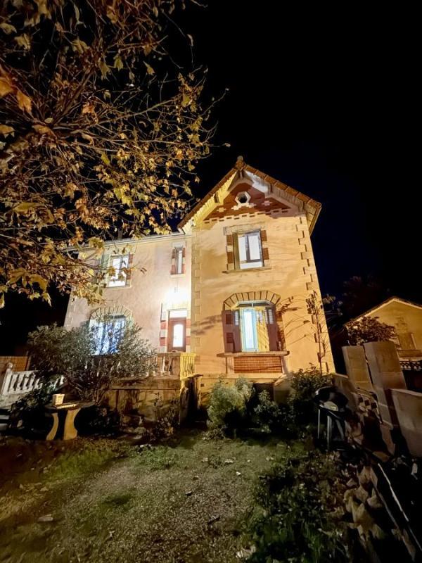 Maison de village - 160 m² - 8 pièces