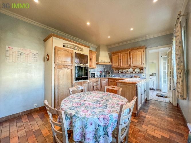 Maison - 187 m² - 6 pièces