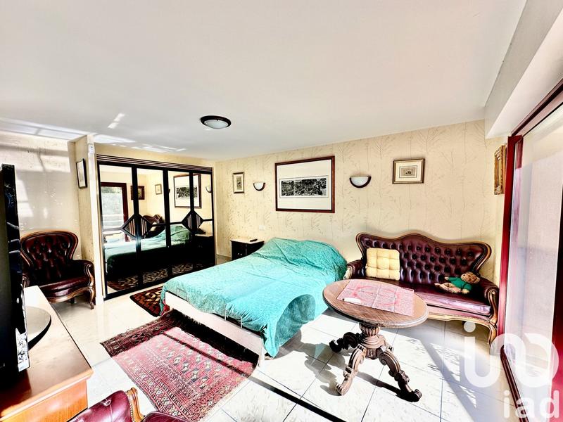 Maison de maîtres - 310 m² - 10 pièces