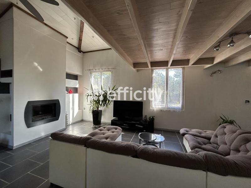 Maison - 135 m² - 7 pièces