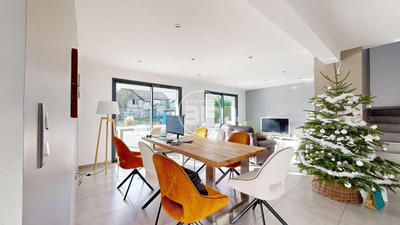 Maison - 125 m² - 5 pièces