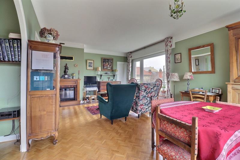 Maison traditionnelle - 140 m² - 7 pièces