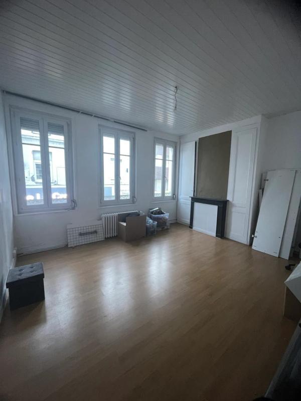 Demeure - 238 m² - 11 pièces