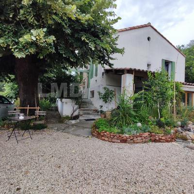 Maison traditionnelle - 110 m² - 4 pièces