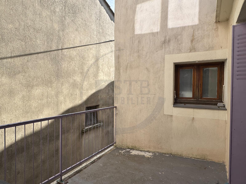 Immeuble - 138 m² - 7 pièces