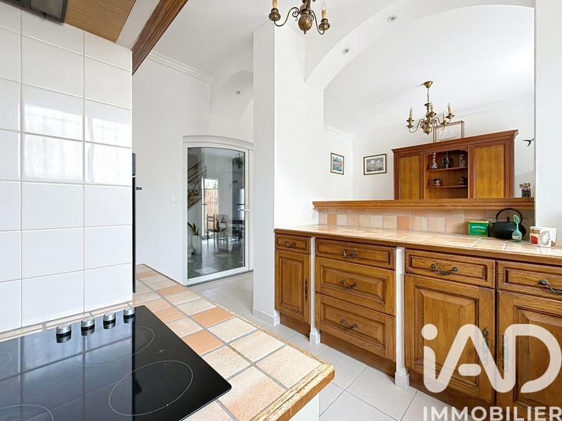 Maison - 180 m² - 5 pièces