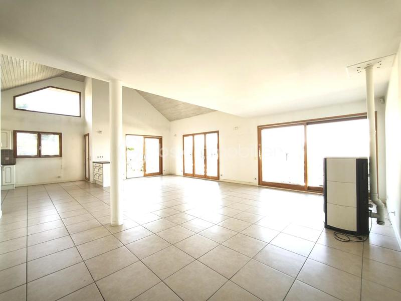 Maison - 179 m² - 6 pièces