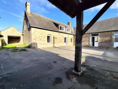 Maison - 113 m² - 9 pièces