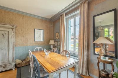 Maison - 320 m² - 8 pièces