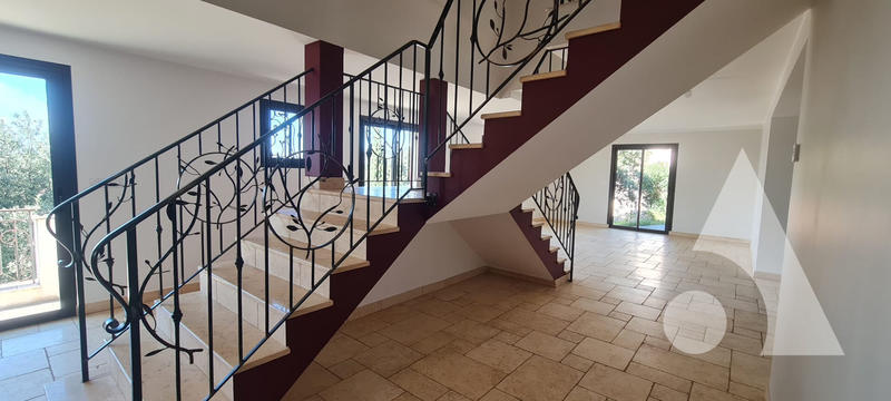 Villa - 175 m² - 6 pièces