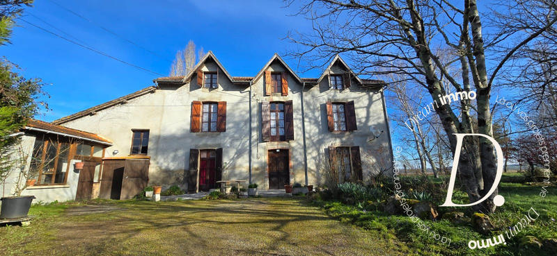Maison ancienne - 225 m² - 5 pièces