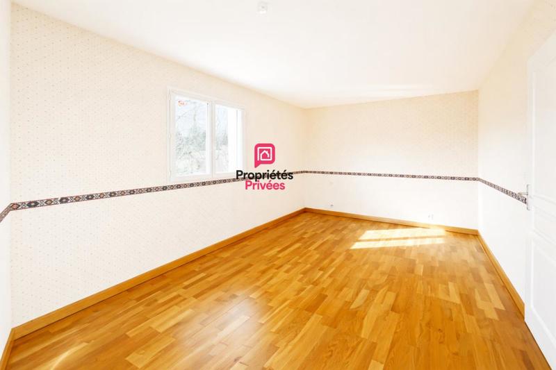 Maison - 221 m² - 8 pièces