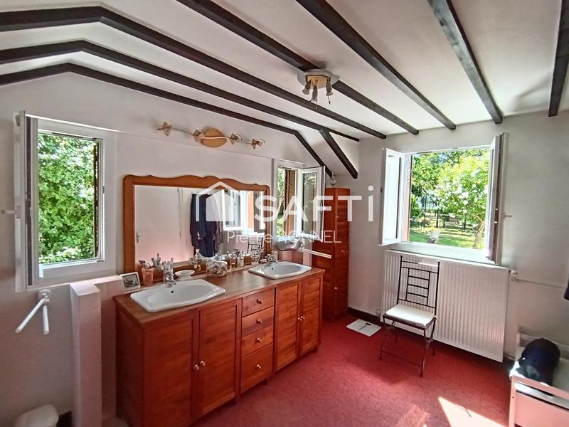 Maison - 111 m² - 5 pièces