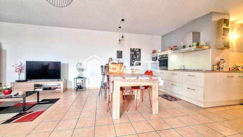 Appartement - 80 m² - 3 pièces