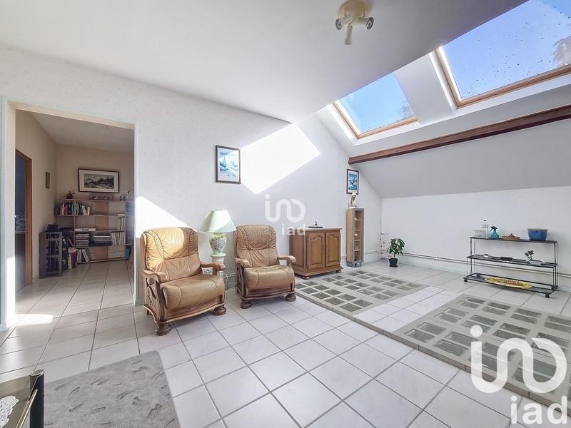 Maison - 243 m² - 9 pièces