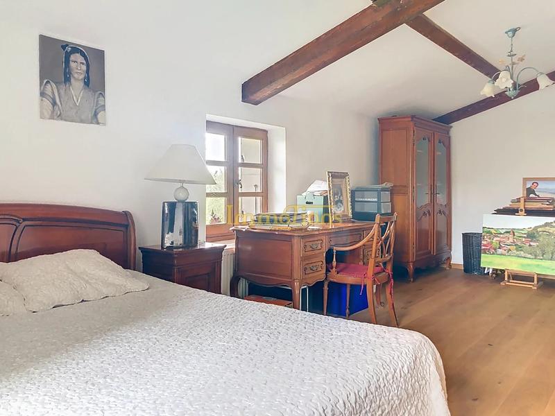 Maison - 354 m² - 12 pièces