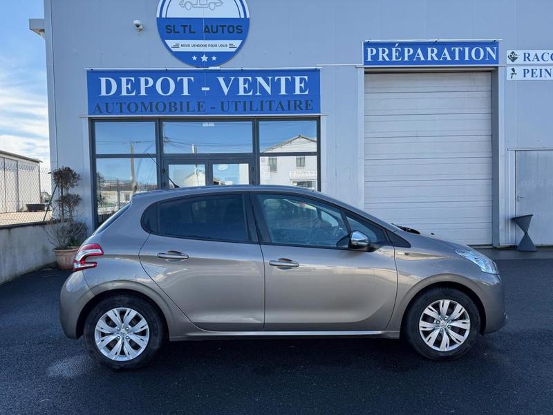Peugeot 208 1.2 i 82 Ch Style Garantie 12 Mois / Reprise Possible