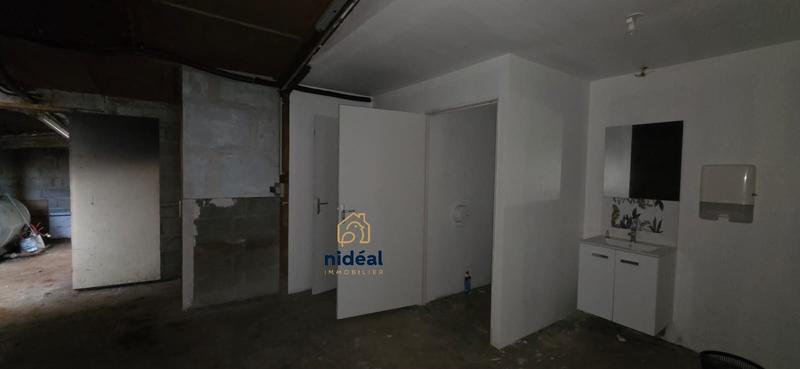 Local d'activités - 713 m²