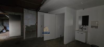 Local d'activités - 713 m²