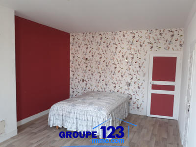Maison - 152 m² - 8 pièces