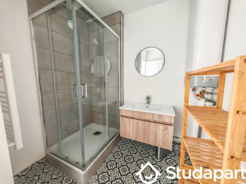 Chambre - 13 m² - 1 pièce