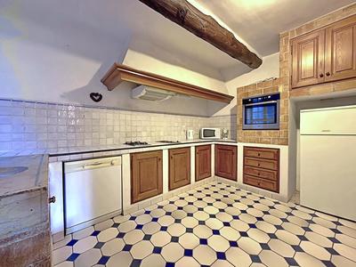 Maison - 204 m² - 7 pièces