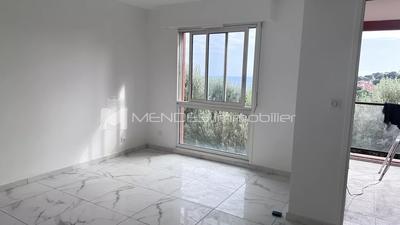 Appartement - 74 m² - 4 pièces