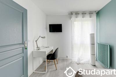 Chambre - 12 m² - 1 pièce