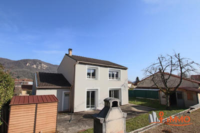 Maison - 97 m² - 4 pièces