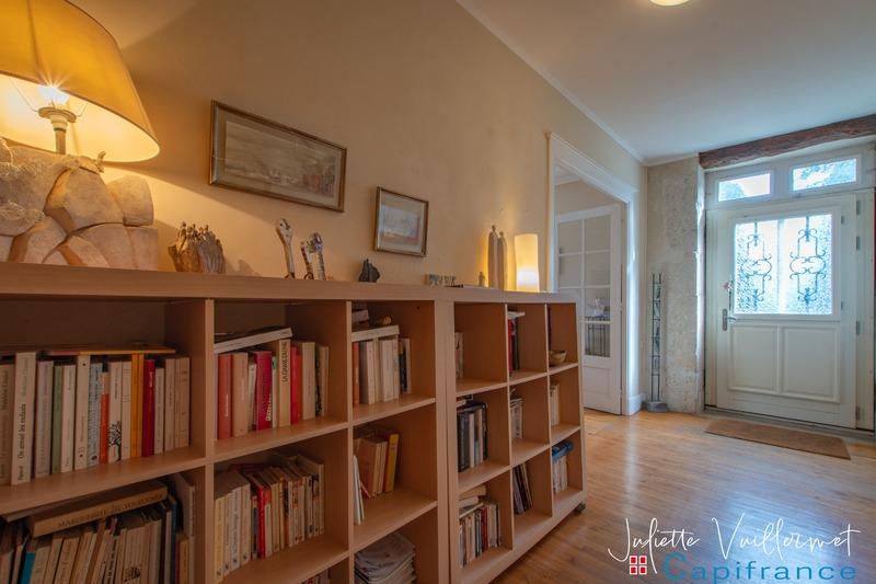 Maison bourgeoise - 393 m² - 10 pièces