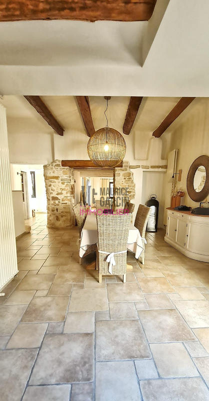 Maison - 220 m² - 9 pièces