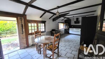 Maison - 235 m² - 7 pièces