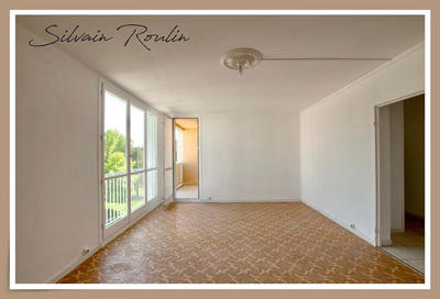 Appartement - 90 m² - 5 pièces