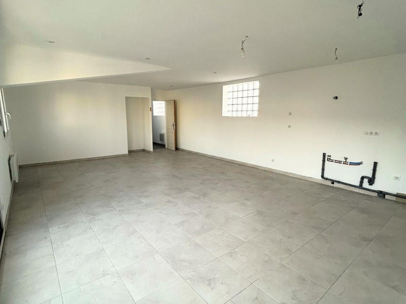 Maison - 350 m² - 10 pièces