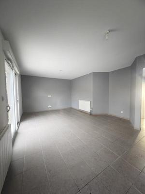 Maison - 80 m² - 5 pièces