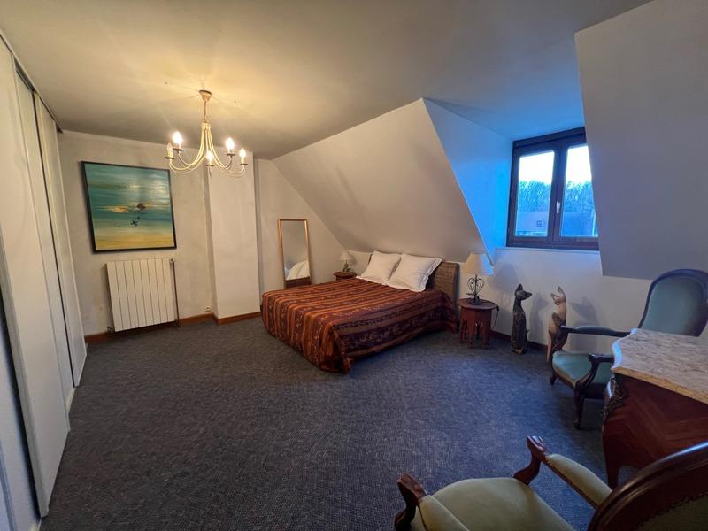 Maison - 190 m² - 6 pièces