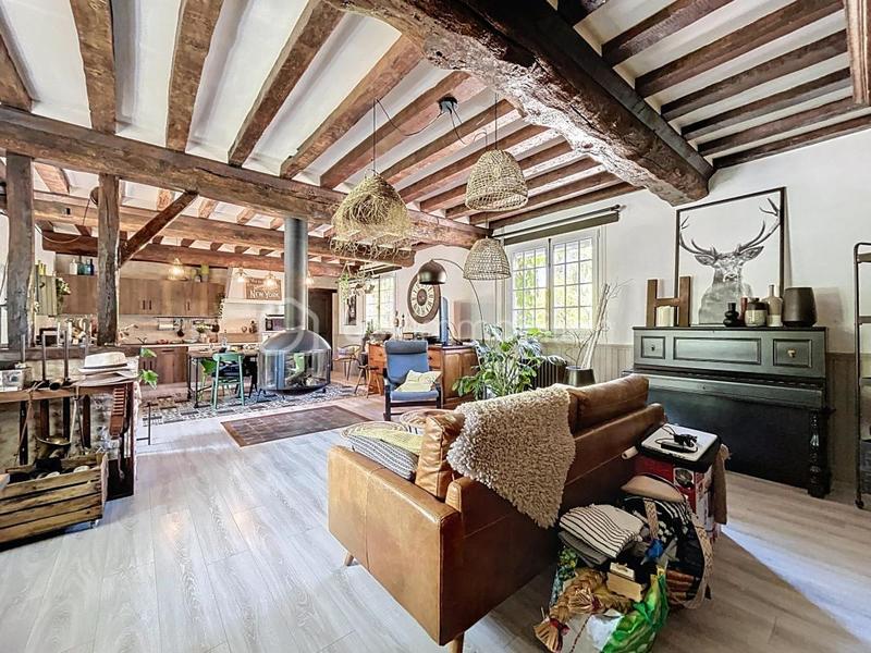 Demeure - 140 m² - 5 pièces