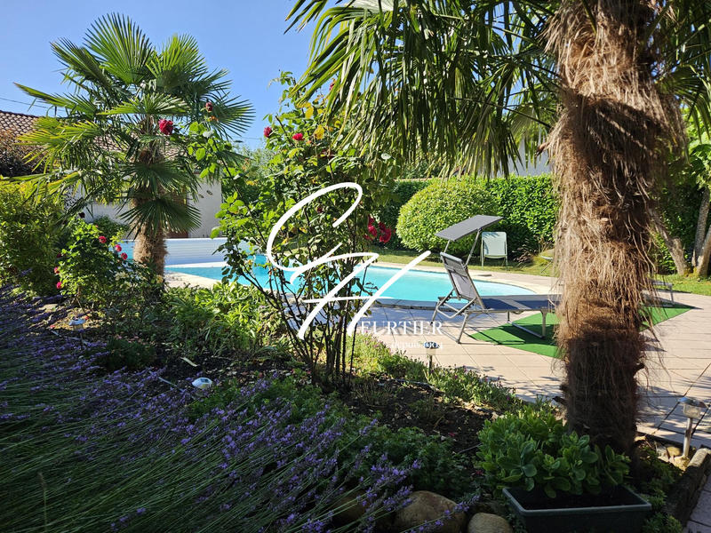 Maison - 141 m² - 7 pièces