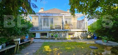 Maison traditionnelle - 130 m² - 5 pièces