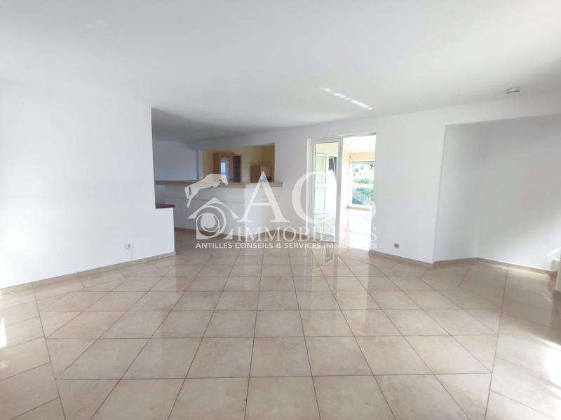 Maison - 125 m² - 4 pièces