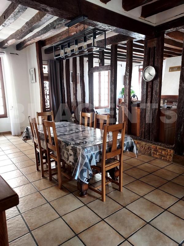 Maison - 172 m² - 6 pièces