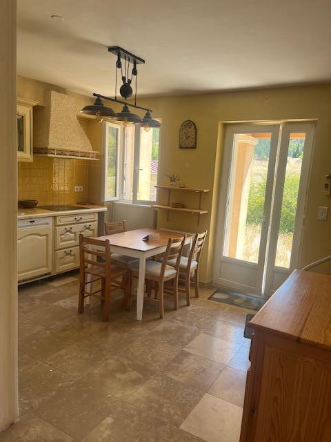 Maison en pierre - 88 m² - 3 pièces