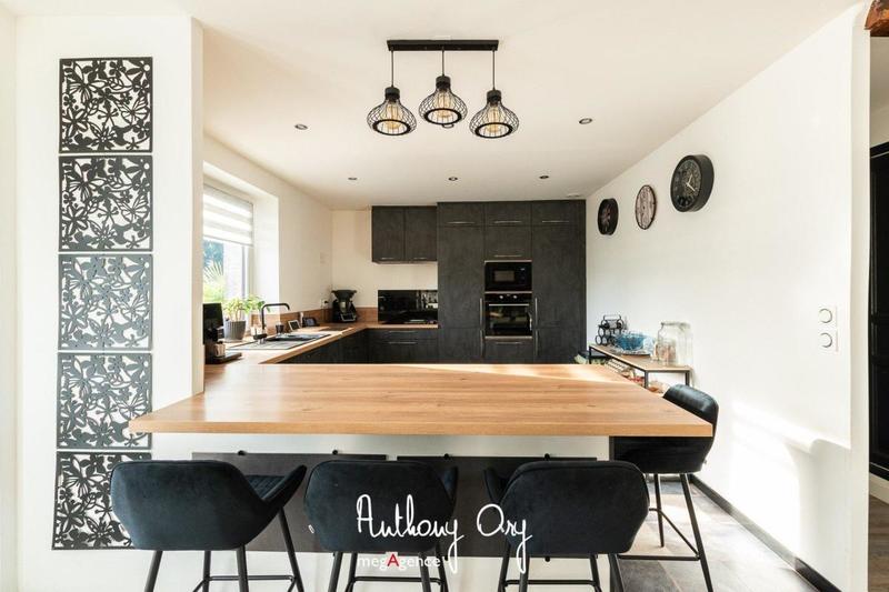 Maison de campagne - 258 m² - 9 pièces