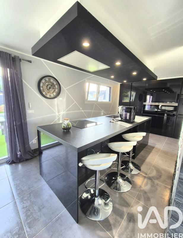 Maison - 150 m² - 6 pièces