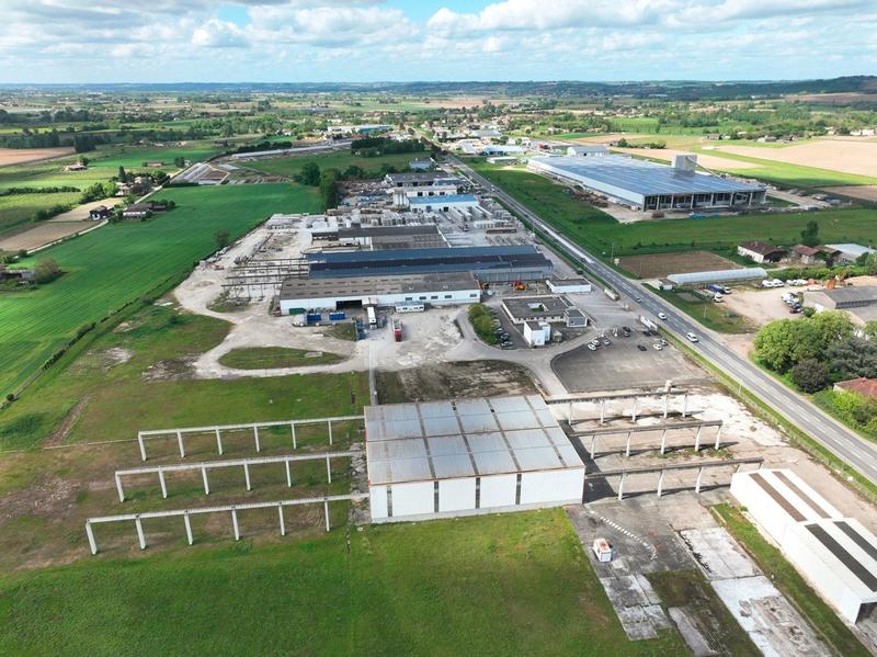 Local commercial - 5 100 m² - 1 pièce