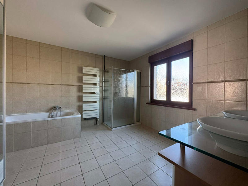 Maison - 137 m² - 5 pièces