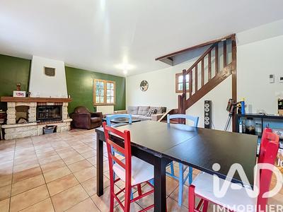 Maison - 107 m² - 6 pièces