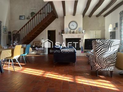 Maison - 194 m² - 5 pièces